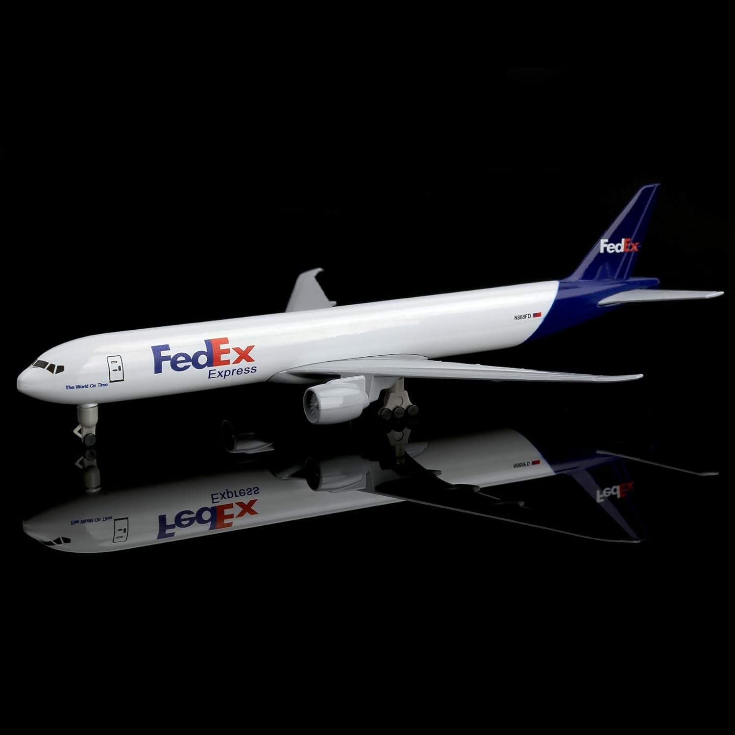 Model Kit Airplane - Модель самолета FedEx B777, 20 см,