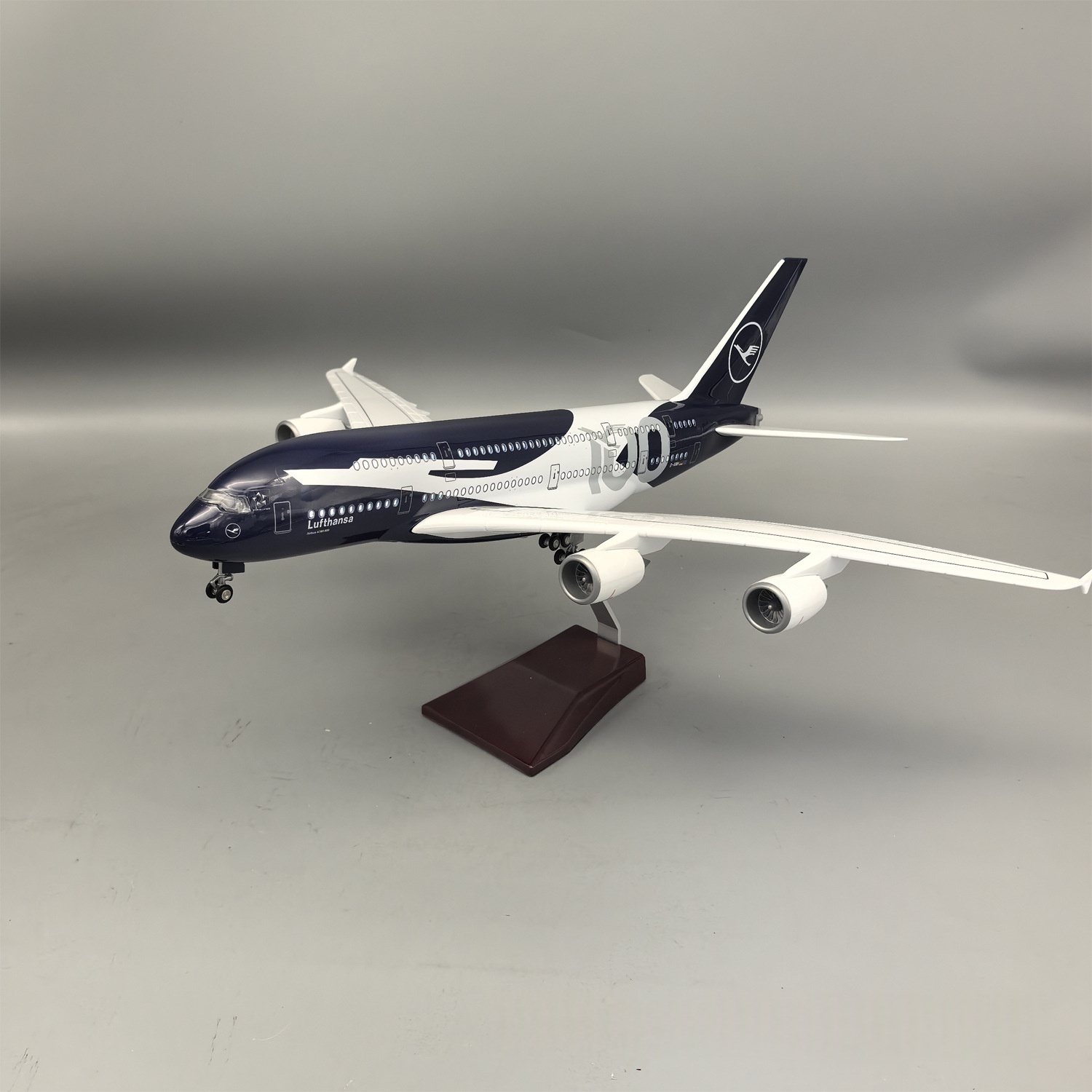 Новая коллекционная модель сам – обзор и цена Model Kit Airplane