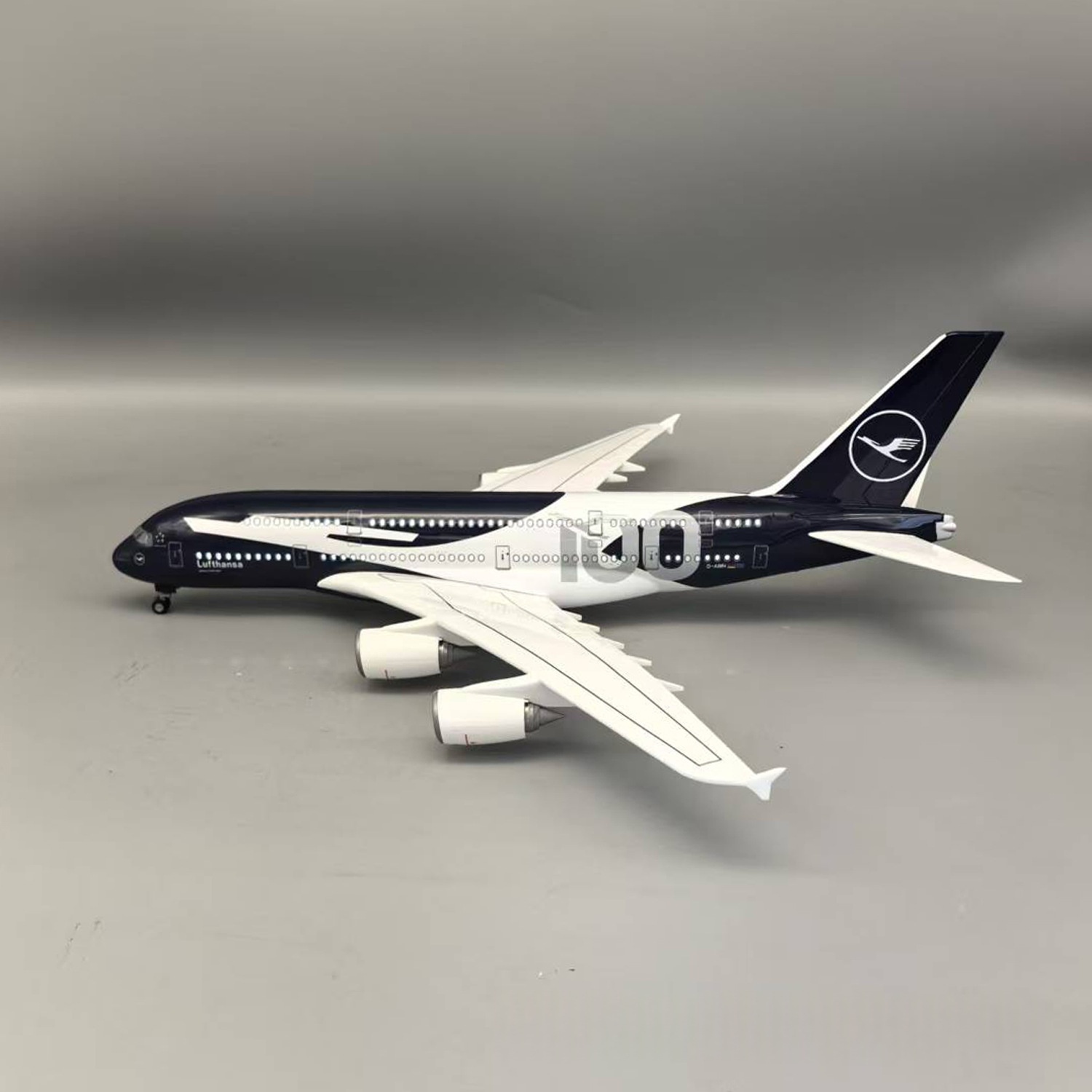 Новая коллекционная модель сам – обзор и цена Model Kit Airplane