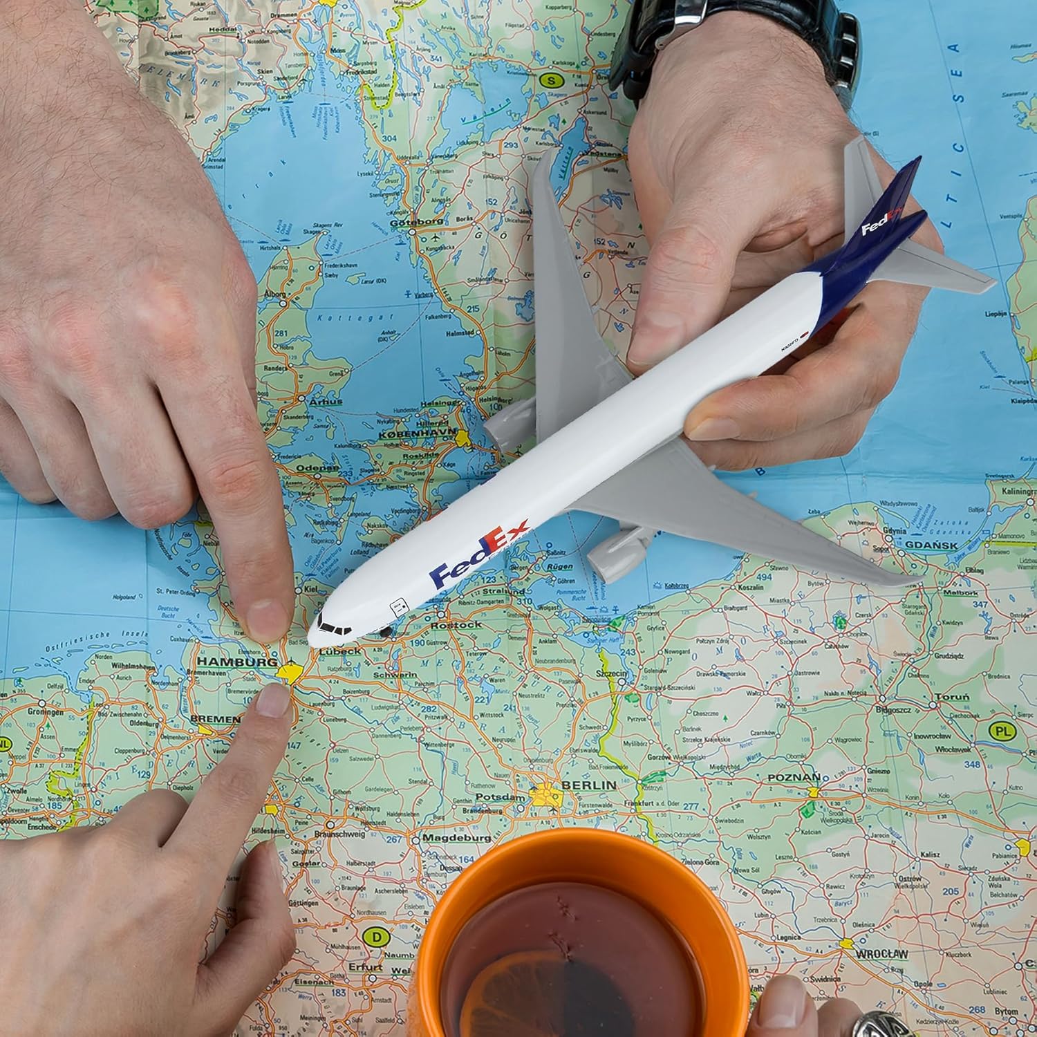 Модель самолета FedEx B777, 20 – обзор и цена Model Kit Airplane