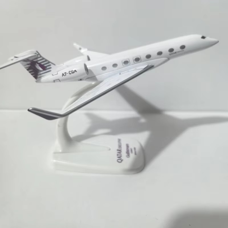 Масштабная модель самолета Qat – обзор и цена Model Kit Airplane